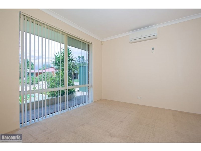 16 Wah Court, Atwell WA 6164