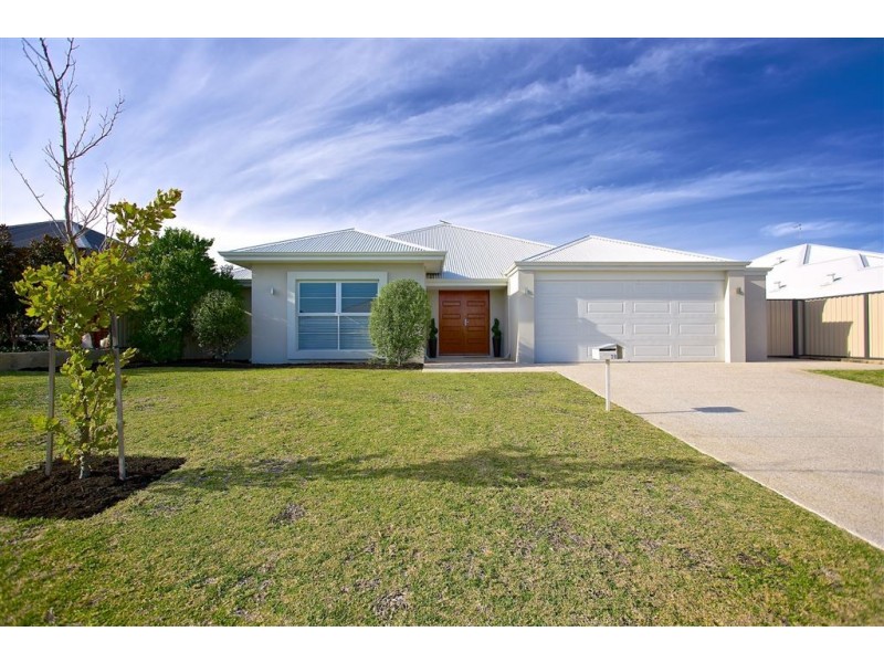 29 Descanso Loop, Aubin Grove WA 6164