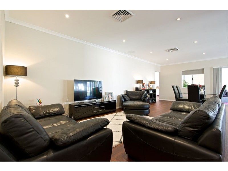 29 Descanso Loop, Aubin Grove WA 6164