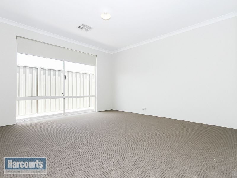 10 Canunda Approach, Wandi WA 6167