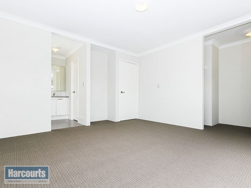 10 Canunda Approach, Wandi WA 6167