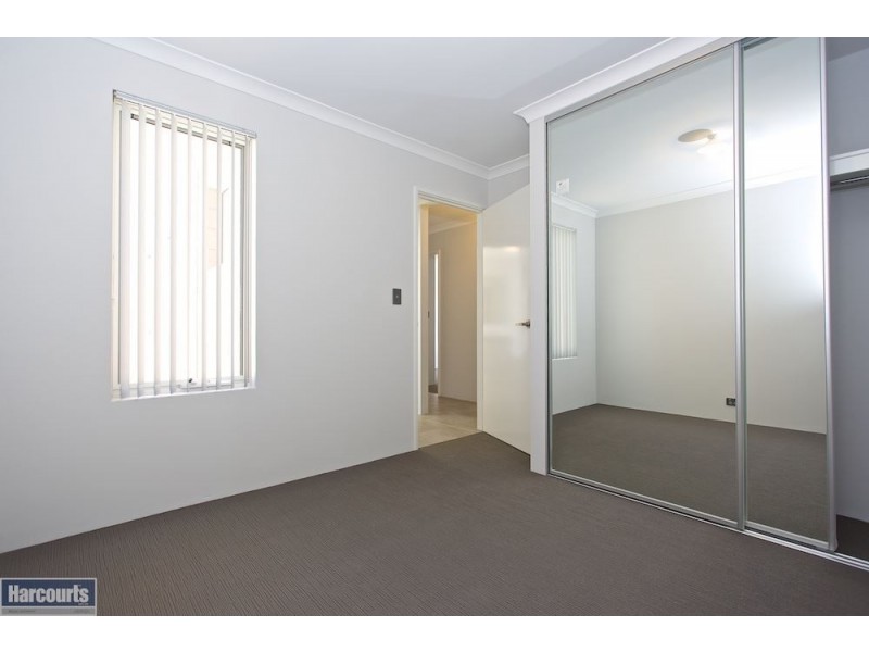 72 Adelong Avenue, Golden Bay WA 6174