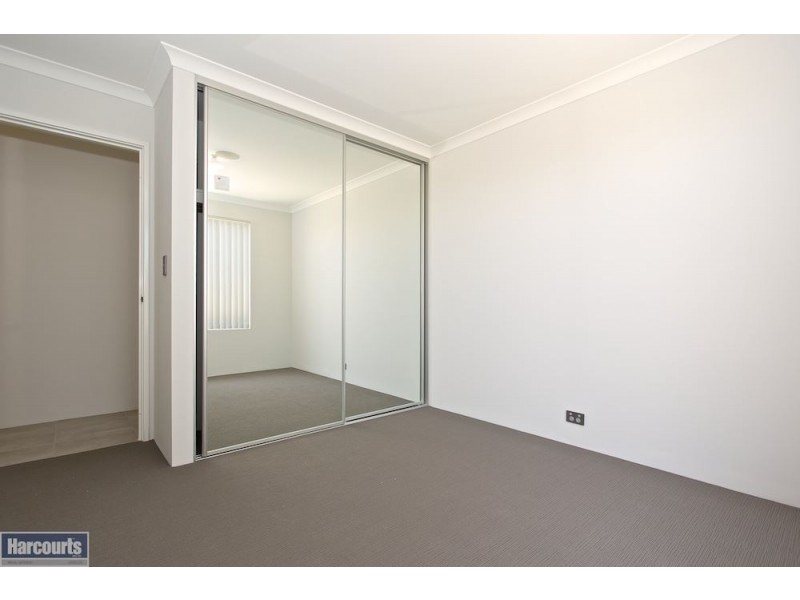 72 Adelong Avenue, Golden Bay WA 6174