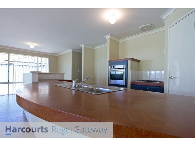 8 Hedges Retreat, Atwell WA 6164