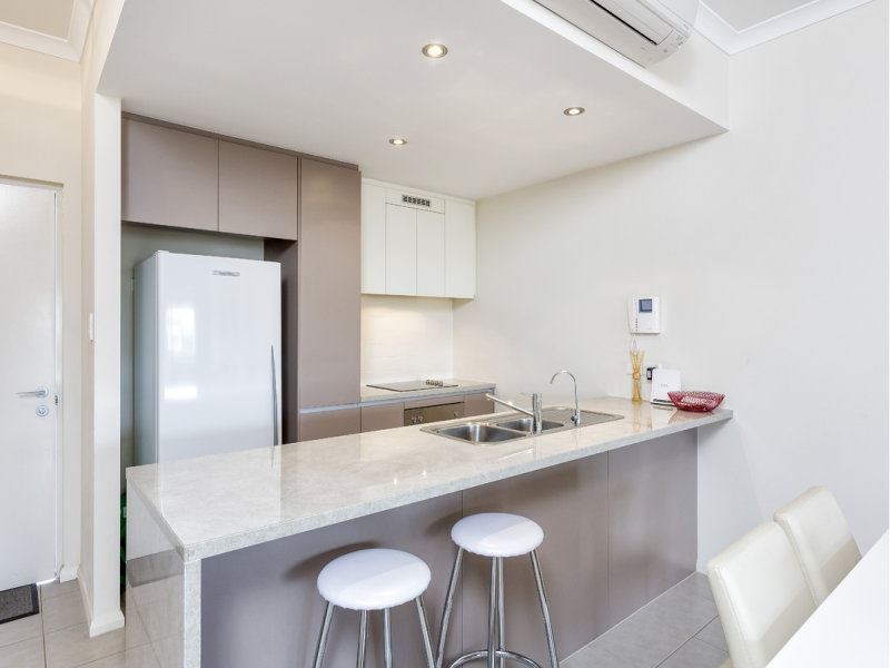 77/23 Junction Boulevard, Cockburn Central WA 6164