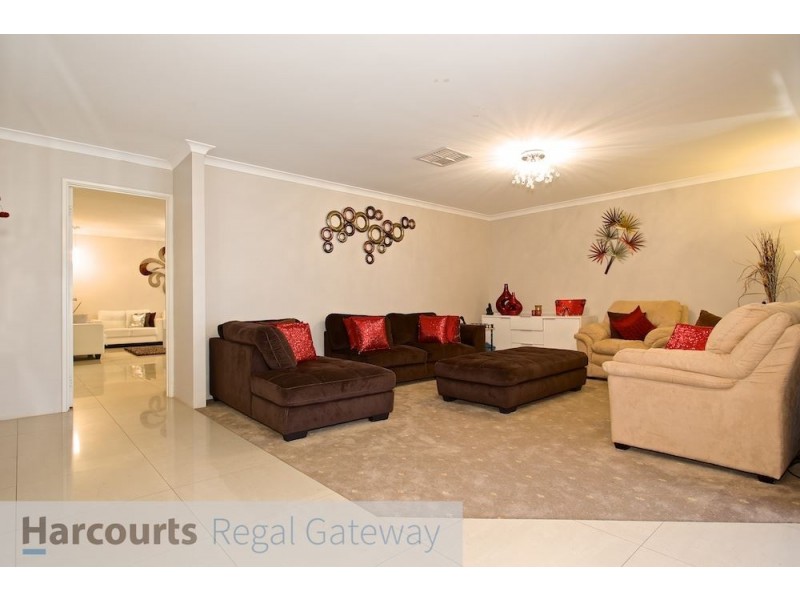 1 Dianella Road, Hammond Park WA 6164