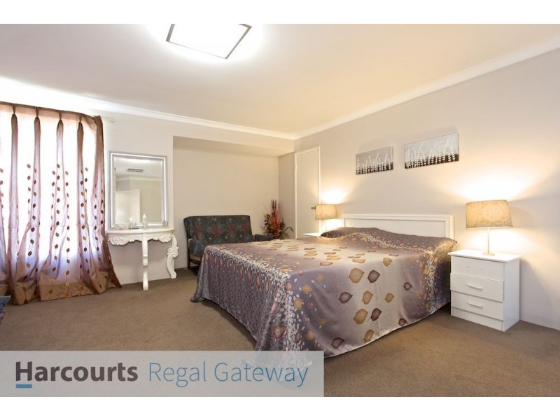 1 Dianella Road, Hammond Park WA 6164