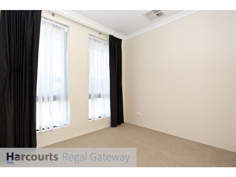 8 Towarri Way, Wandi WA 6167