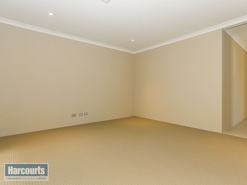 117 Honeywood Avenue, Wandi WA 6167