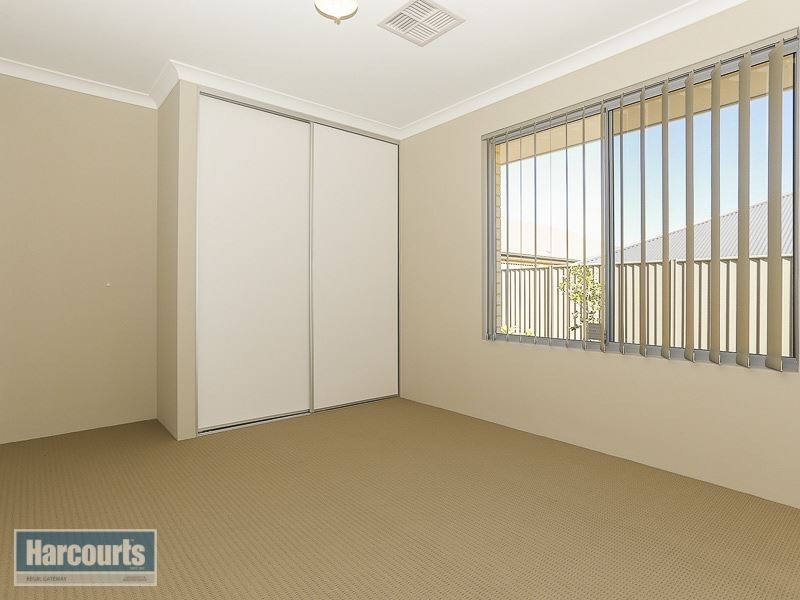 117 Honeywood Avenue, Wandi WA 6167