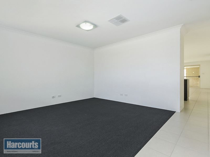 54 Gaebler Road, Aubin Grove WA 6164