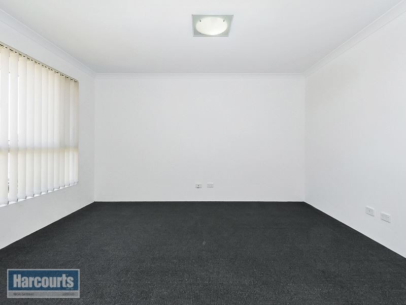 54 Gaebler Road, Aubin Grove WA 6164