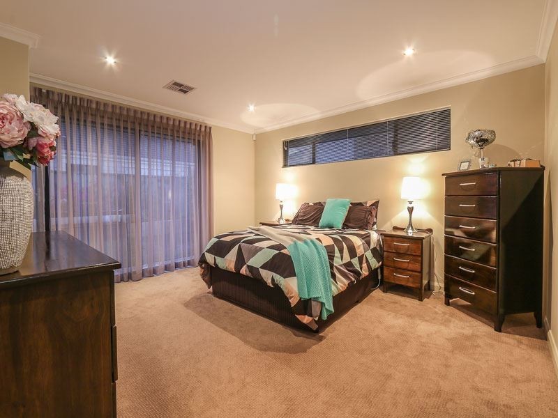 33 blue mountain Circuit, Aubin Grove WA 6164