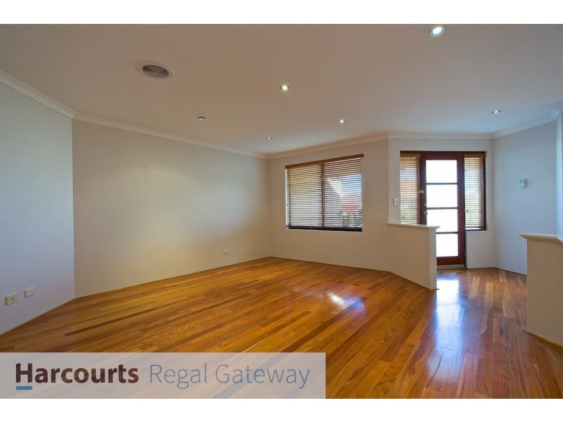7 Fellowship Link, Atwell WA 6164