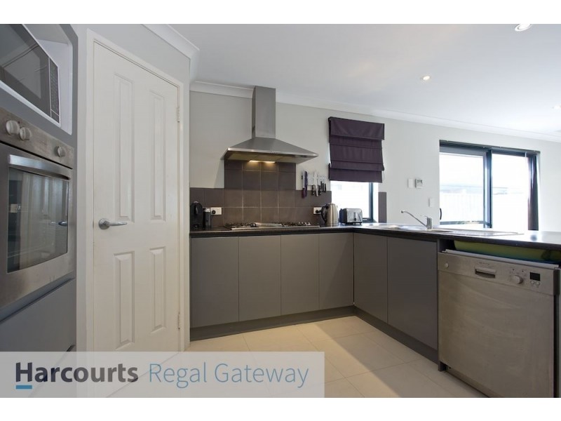 30 Sanguine Way, Atwell WA 6164