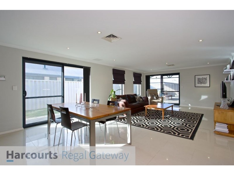 30 Sanguine Way, Atwell WA 6164
