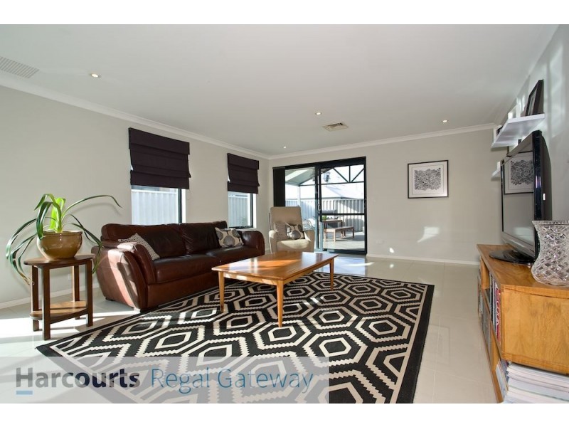 30 Sanguine Way, Atwell WA 6164