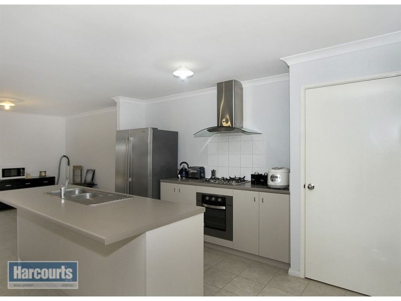 33 Evans Way, Byford WA 6122