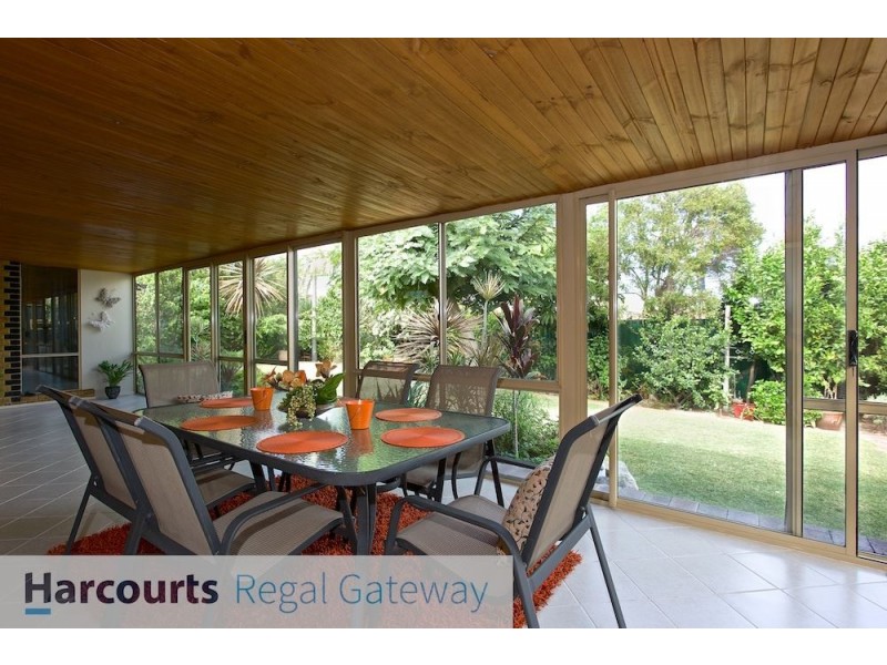 29 Pioneer Drive, Yangebup WA 6164