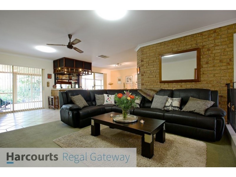 29 Pioneer Drive, Yangebup WA 6164