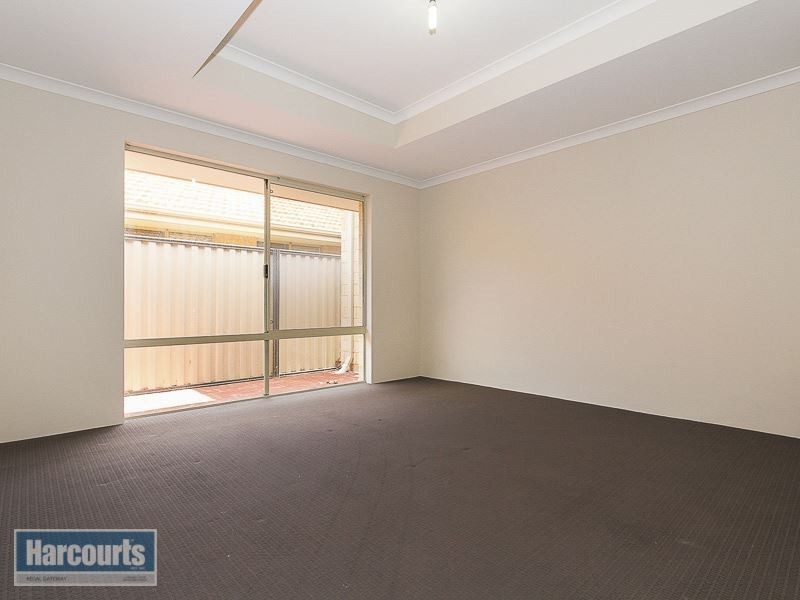 32 Longwood Bend, Aubin Grove WA 6164