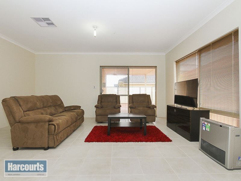 32 Longwood Bend, Aubin Grove WA 6164