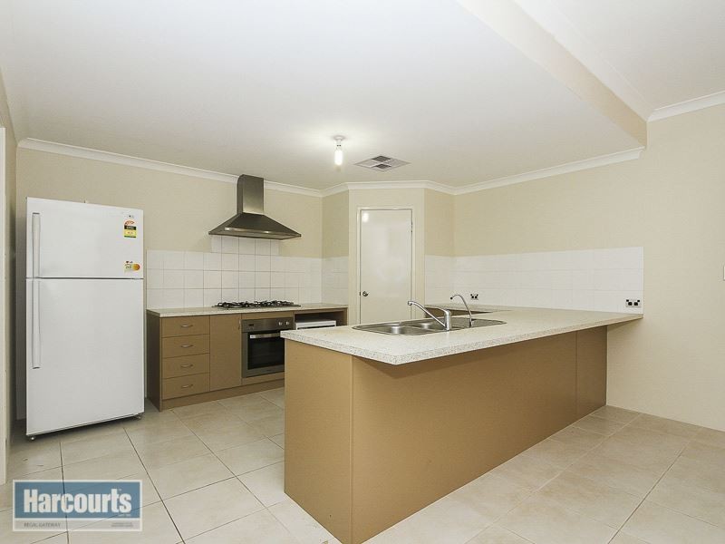 32 Longwood Bend, Aubin Grove WA 6164
