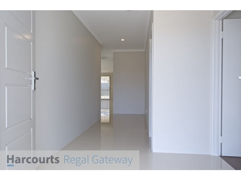 6 Foxglove Street, Piara Waters WA 6112