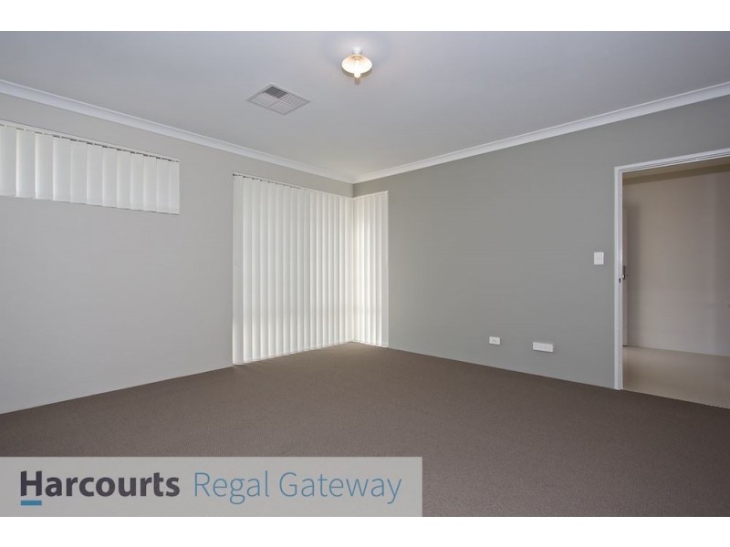 6 Foxglove Street, Piara Waters WA 6112