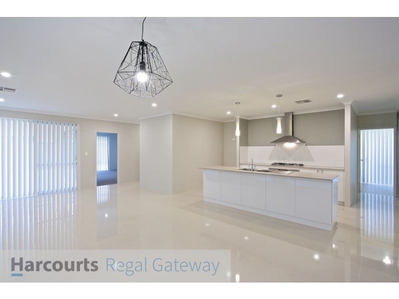 6 Foxglove Street, Piara Waters WA 6112