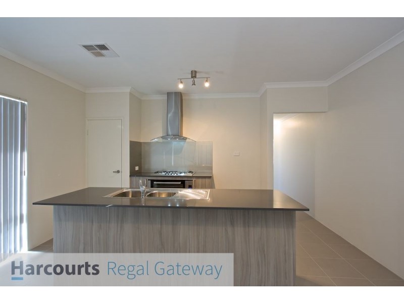 173 Honeywood Avenue, Wandi WA 6167