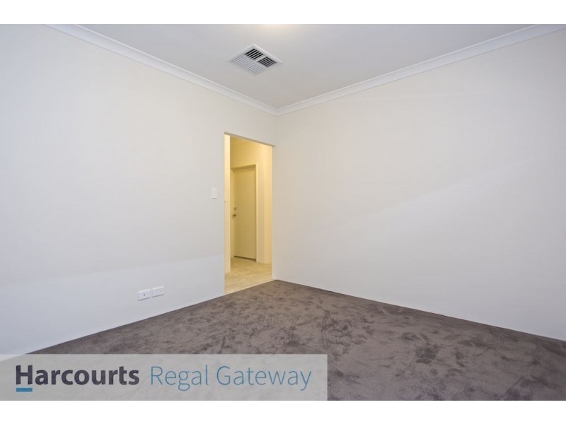 11 Birch Road, Aubin Grove WA 6164