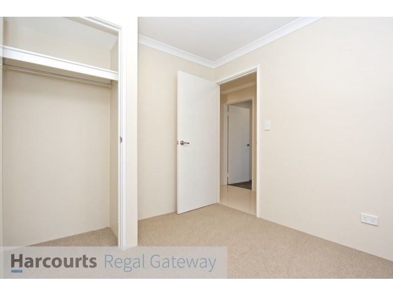 8 Towarri Way, Wandi WA 6167