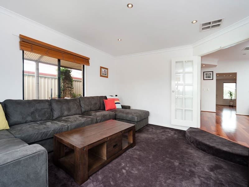 4 Oxburgh Link, Success WA 6164