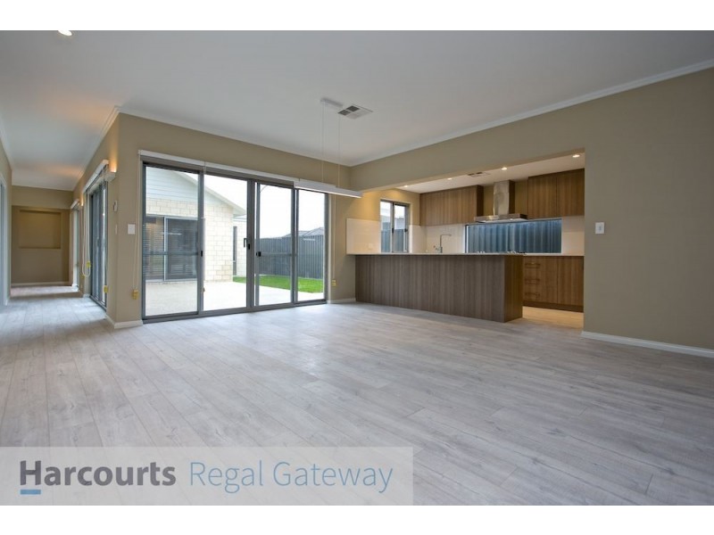 19 Lovage Street, Banjup WA 6164