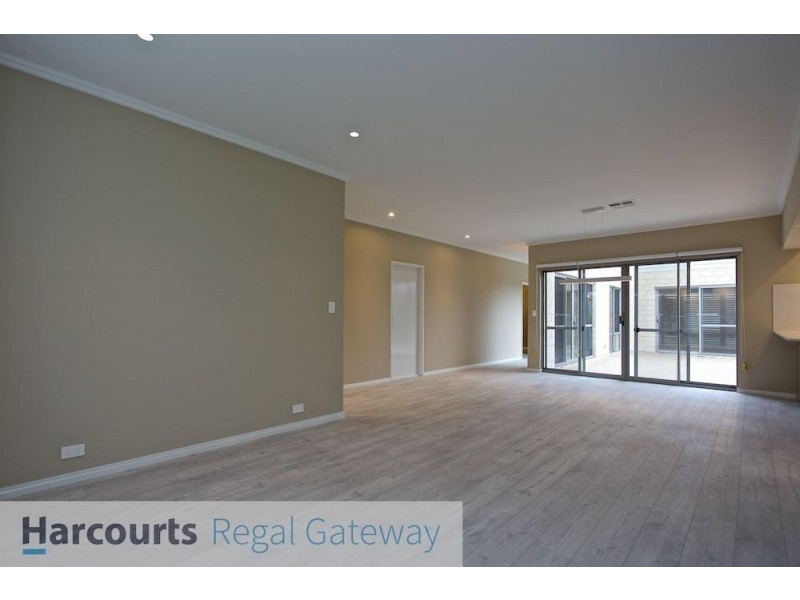 19 Lovage Street, Banjup WA 6164