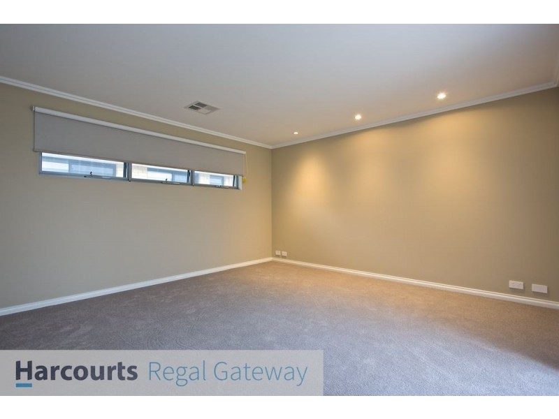 19 Lovage Street, Banjup WA 6164