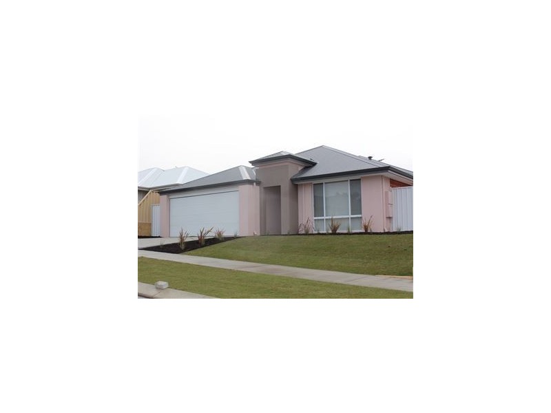 18 Astounding Way, Aubin Grove WA 6164