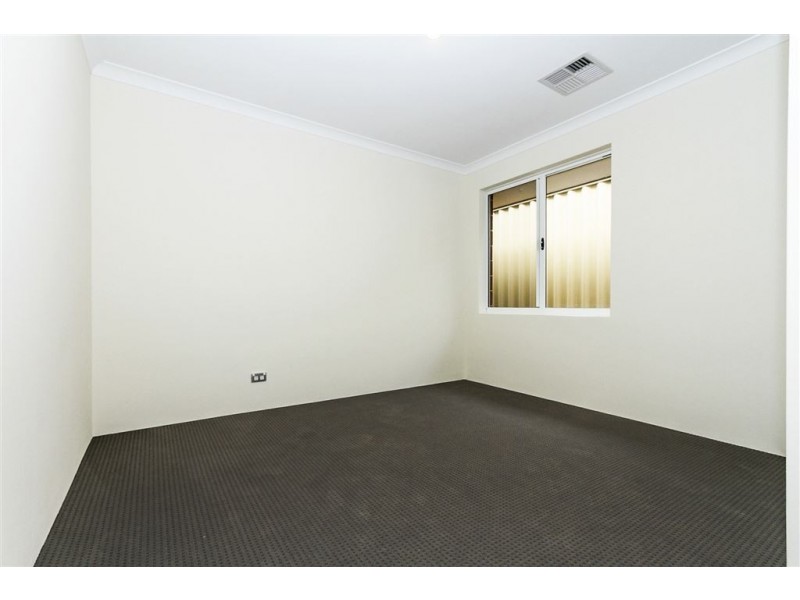 18 Astounding Way, Aubin Grove WA 6164