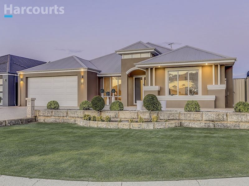 35 Belmore Bend, Aubin Grove WA 6164