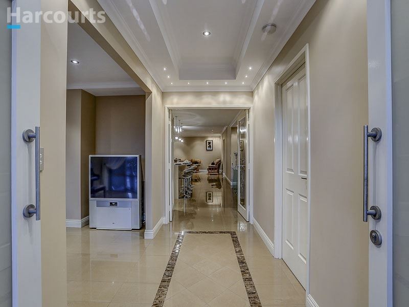 35 Belmore Bend, Aubin Grove WA 6164