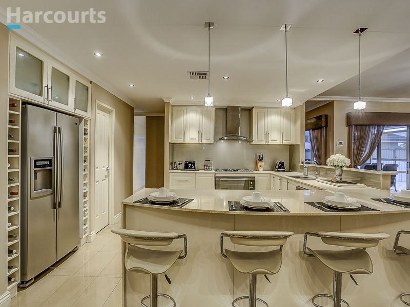 35 Belmore Bend, Aubin Grove WA 6164