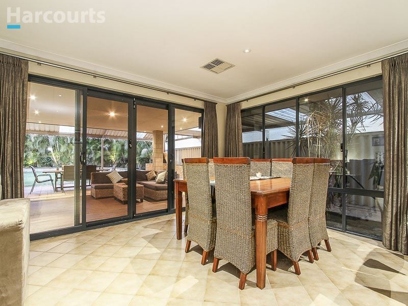 67 Harmony Avenue, Atwell WA 6164