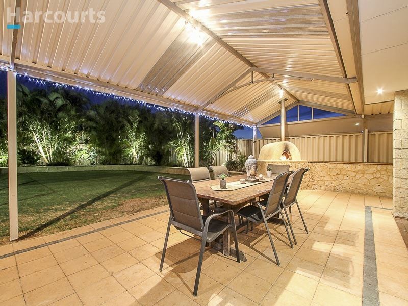 67 Harmony Avenue, Atwell WA 6164