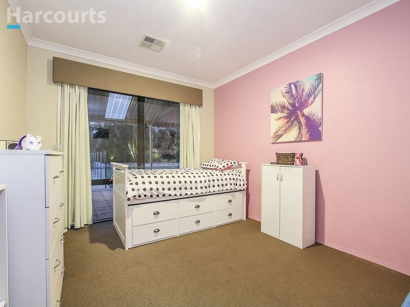 67 Harmony Avenue, Atwell WA 6164