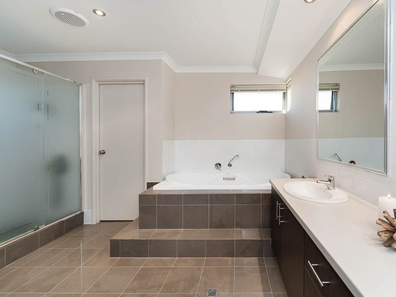 9 Armand Drive, Aubin Grove WA 6164