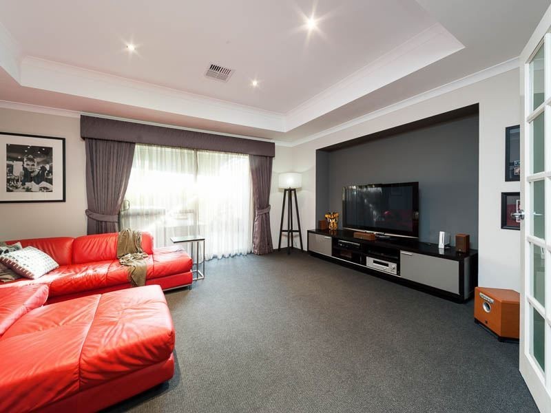 9 Armand Drive, Aubin Grove WA 6164