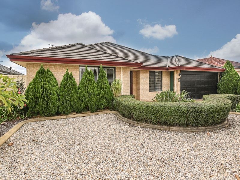 22 Plumwood Avenue, Hammond Park WA 6164