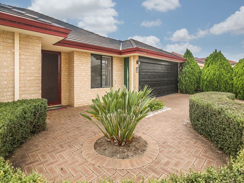 22 Plumwood Avenue, Hammond Park WA 6164