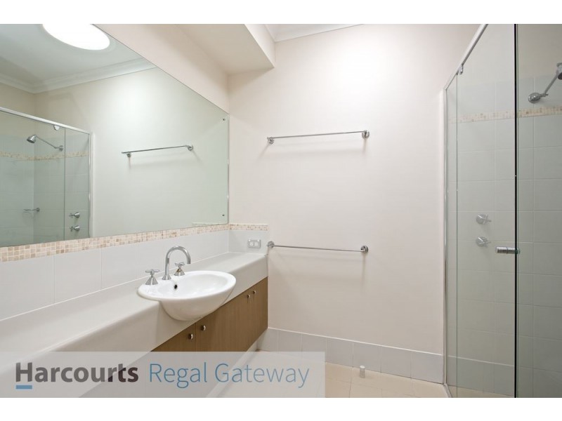 4 Angelica Way, Atwell WA 6164